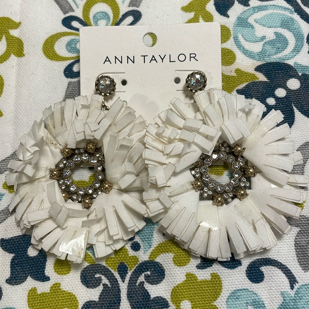 Ann Taylor earrings .. cream color detail, gorgeous faux pearls